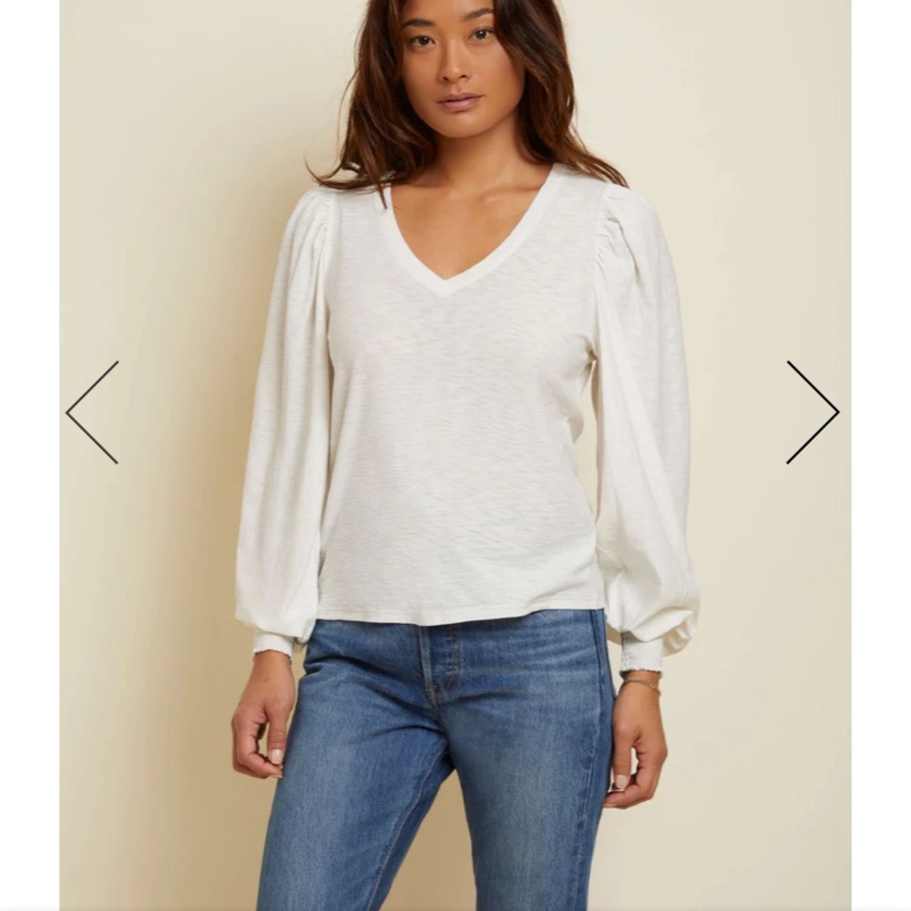 Nation Ltd Tabitha long sleeve Vee tee